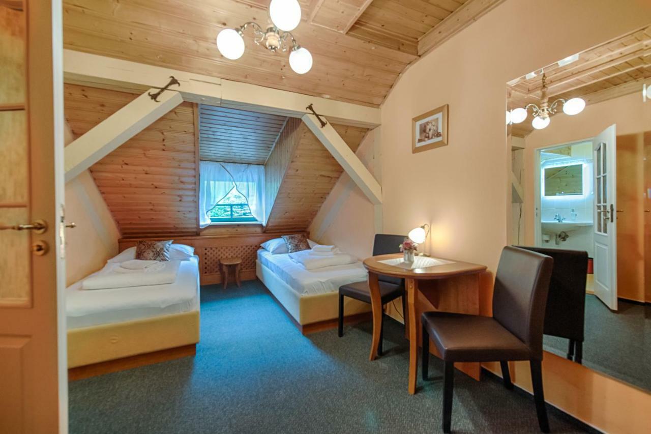 Hotel Zlaty Orel Ostravice Phòng bức ảnh