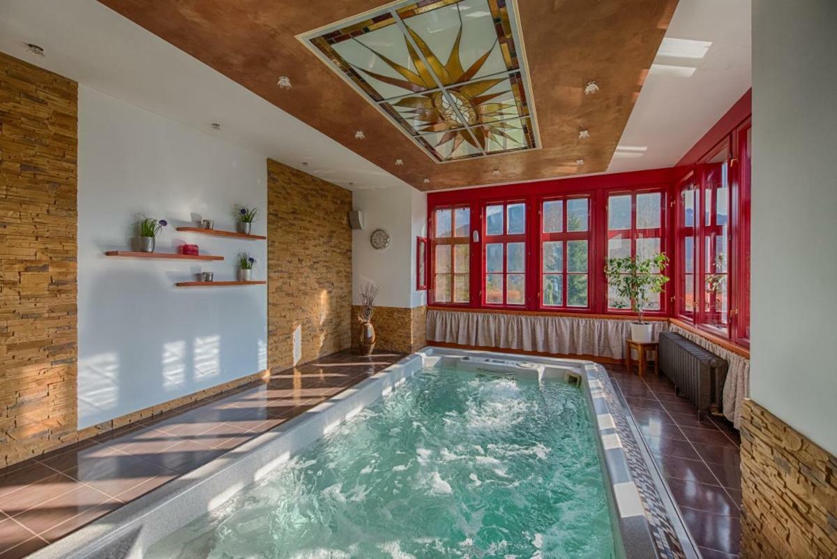 Hotel Zlaty Orel Ostravice Ngoại thất bức ảnh