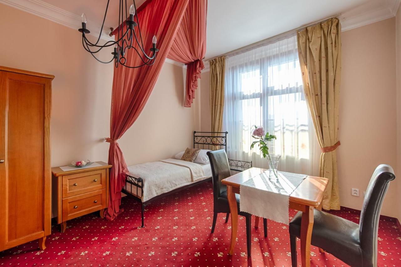 Hotel Zlaty Orel Ostravice Ngoại thất bức ảnh