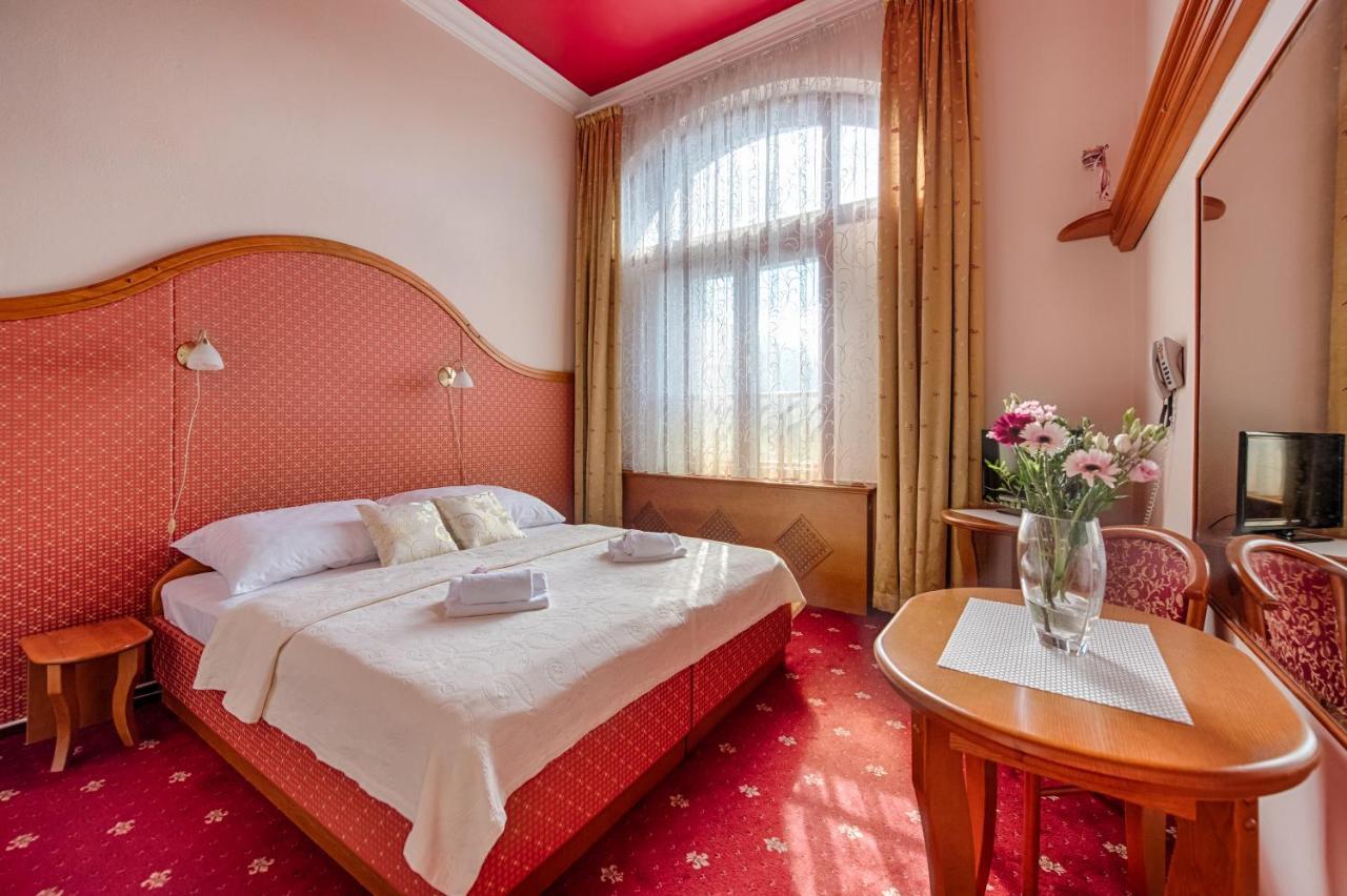 Hotel Zlaty Orel Ostravice Ngoại thất bức ảnh