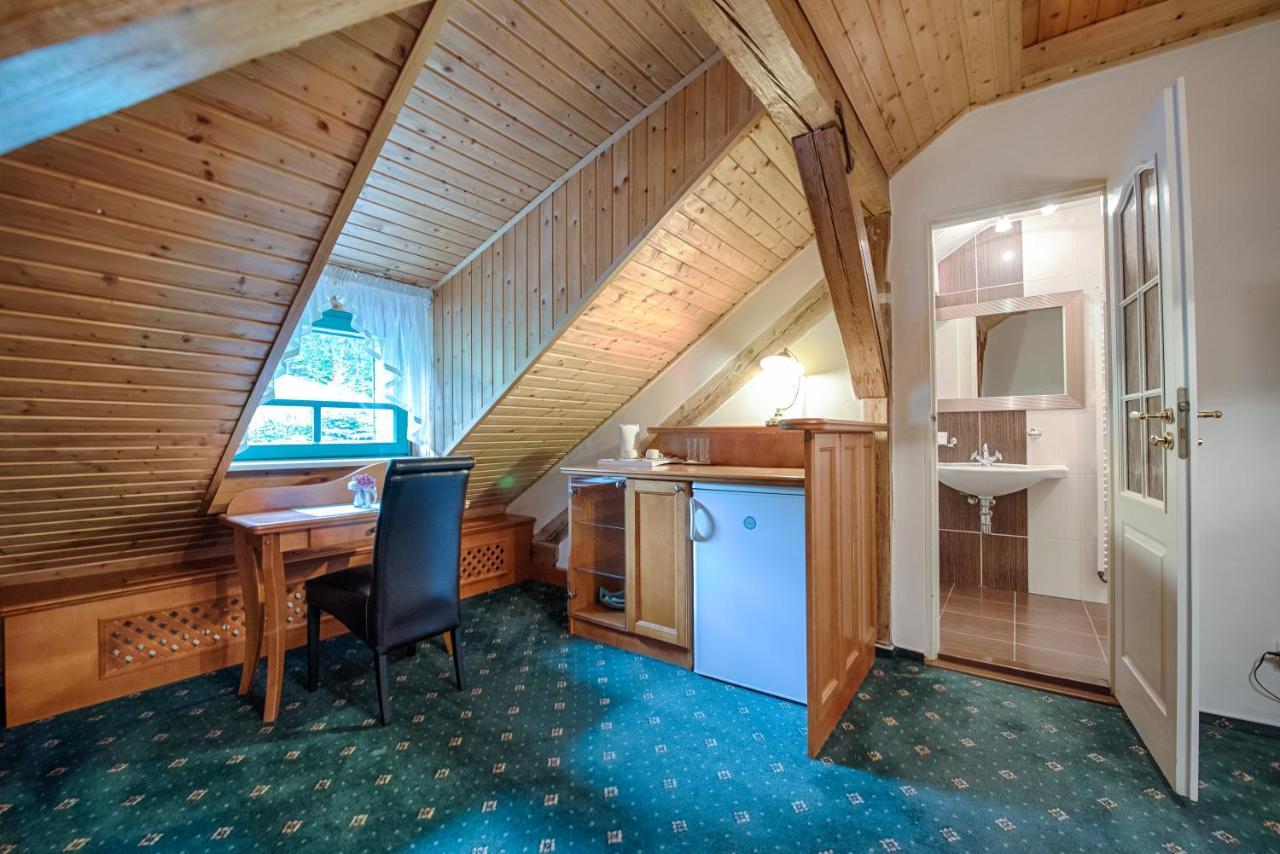Hotel Zlaty Orel Ostravice Ngoại thất bức ảnh